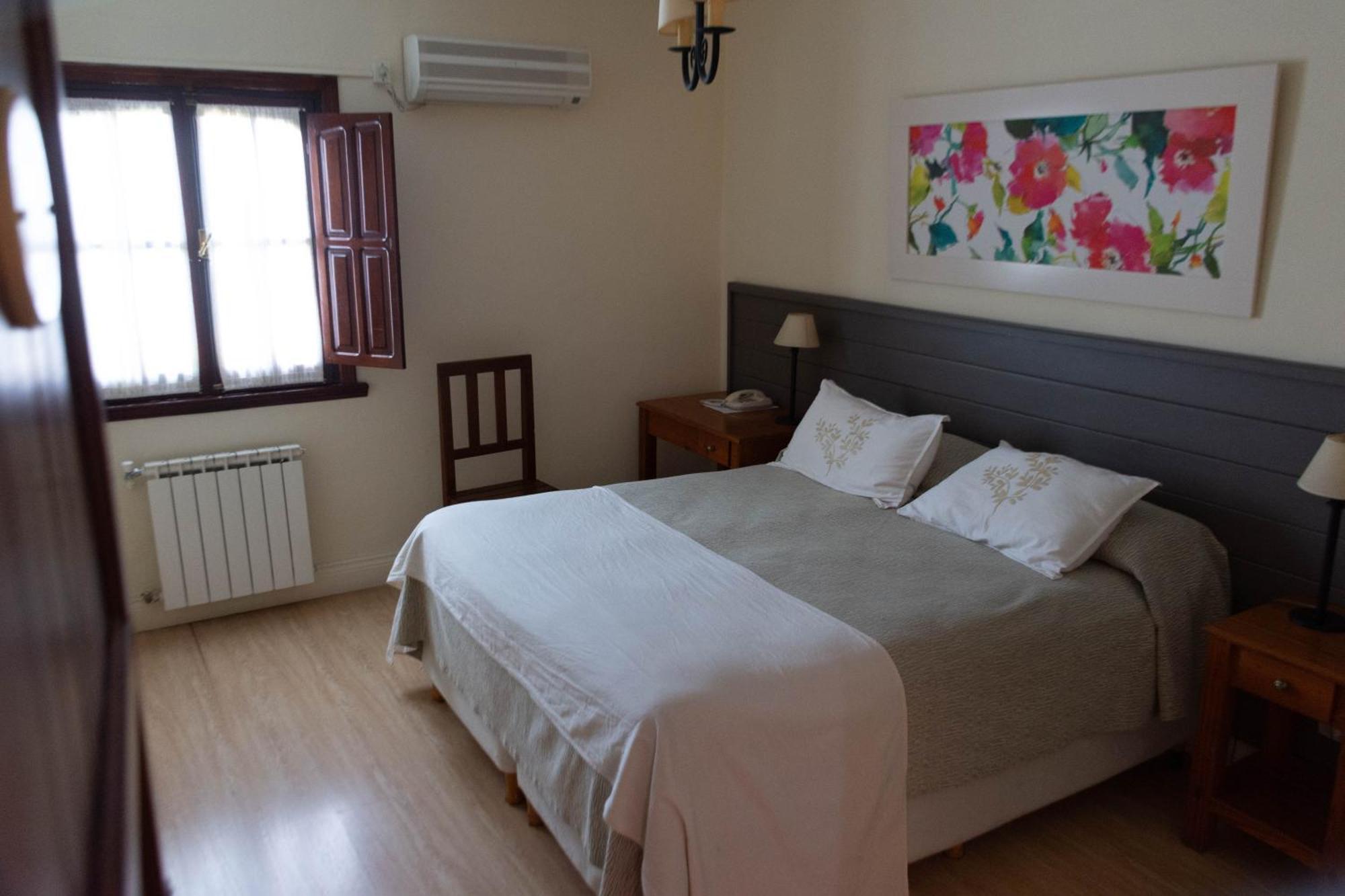 Hosteria Casagrande Tandil Buitenkant foto
